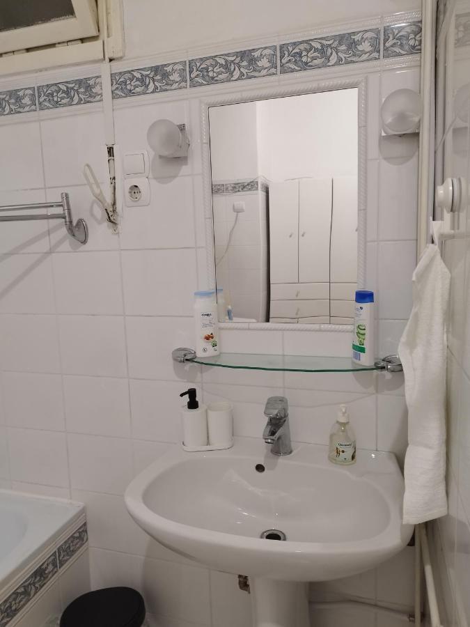 Bross1 Apartment Budapest Bagian luar foto